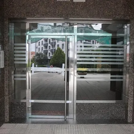 Gijon. Playa Del Arbeyal. Altura. A Estrenar. Apartment *